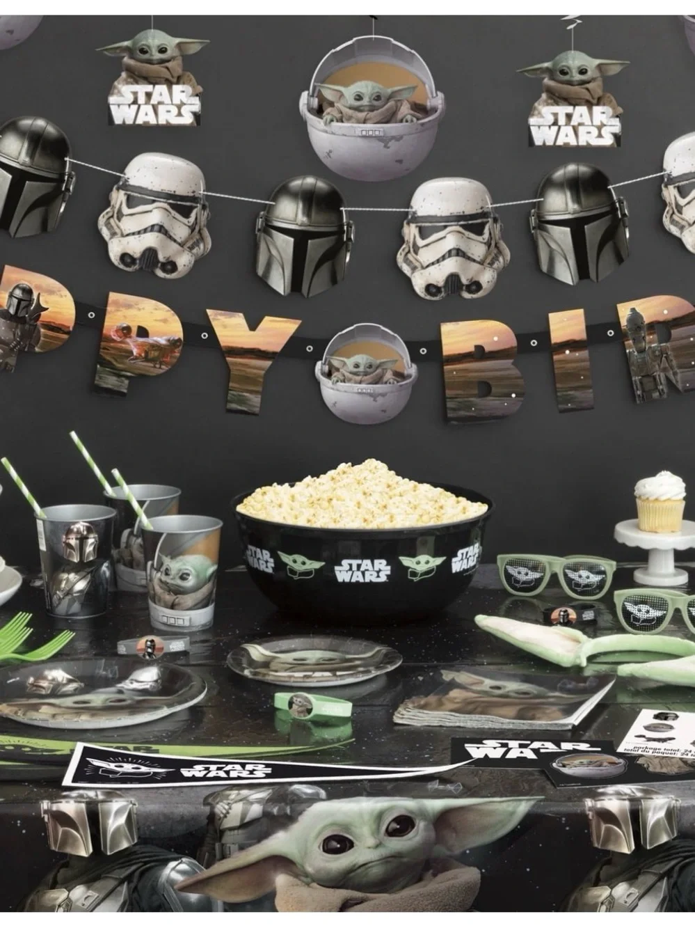 Star Wars The Mandalorian Favor Pack with Baby Yoda Prints - 48 Pieces